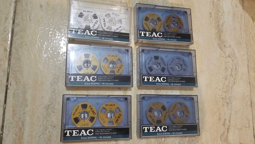 Casete audio cu role 'Teac' noi, ne-inregistrate, pret/bucata