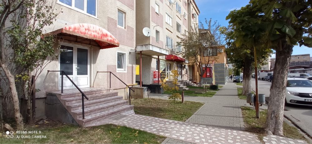 Spațiu comercial de închiriat in Hateg str Sarmizegetusa - langa piata
