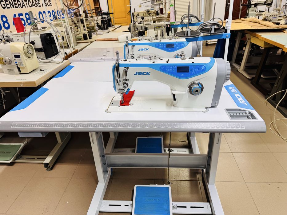 Masina de cusut jack A4 full automata la 220 v