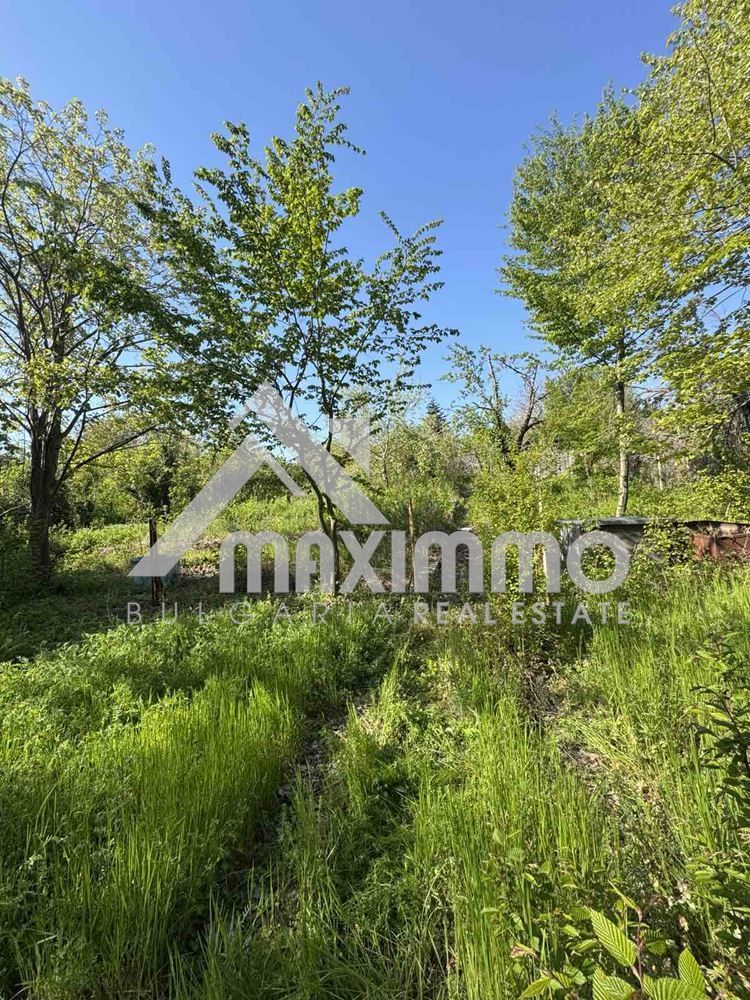 Парцел в Варна-м-т Боровец - юг площ 600 цена 29990