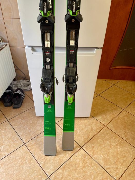 Schiuri  atomic rester x9 revroshock 175 cm model 2023-2024