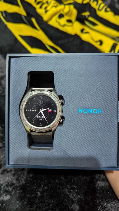 Срочно! Часы honor watch magic, Хонор в отличном состоянии