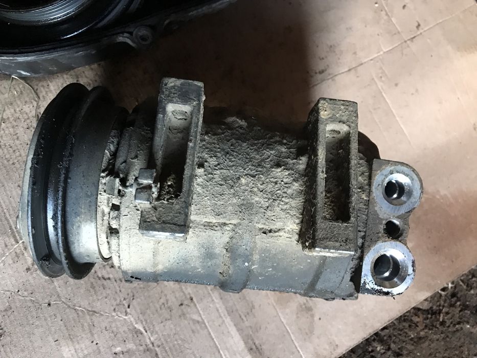 Двигател л 200/116к.с на части