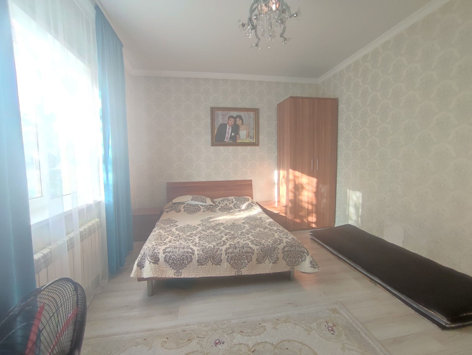 Продаю отдельностоящий дом в городе, улица Космонавтов