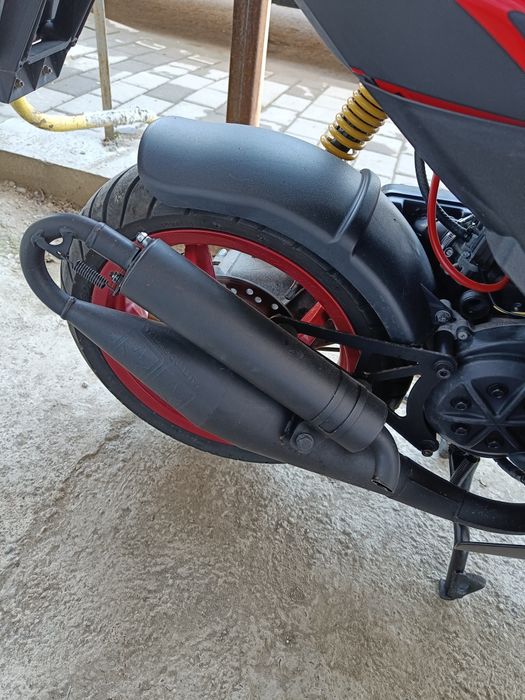 Scuter Aprilia SR50, an 2020, carburatie