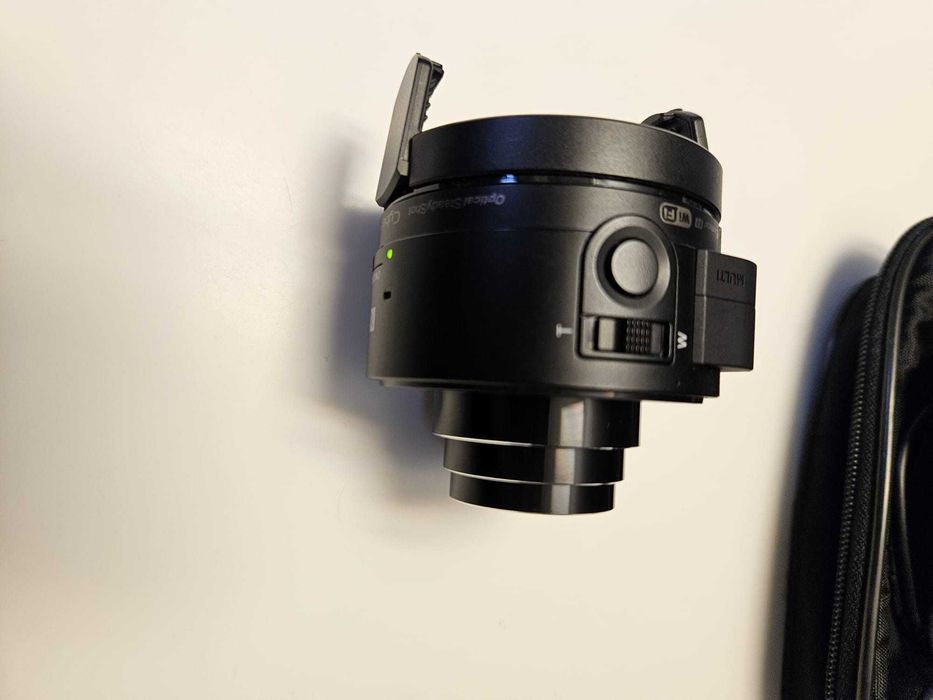 Aparat foto stil obiectiv Sony Cyber-Shot DSC-QX10 pentru smartphone