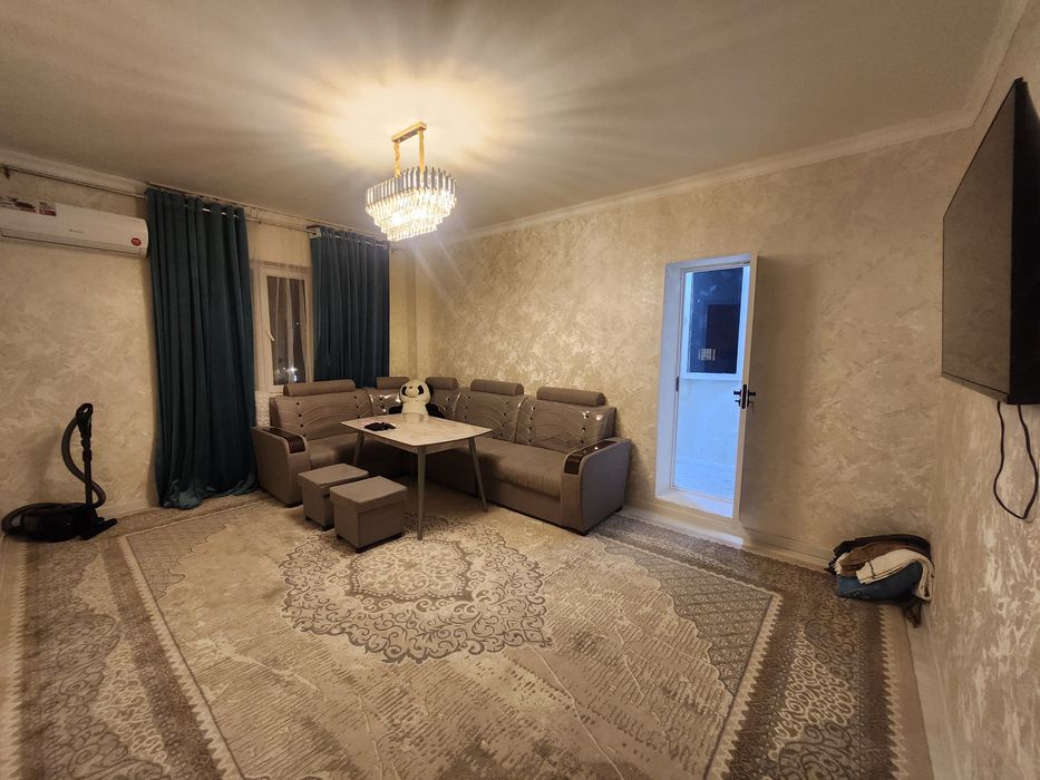 Супер 2 ух комнатная квартира возле аэропорта (Своя)