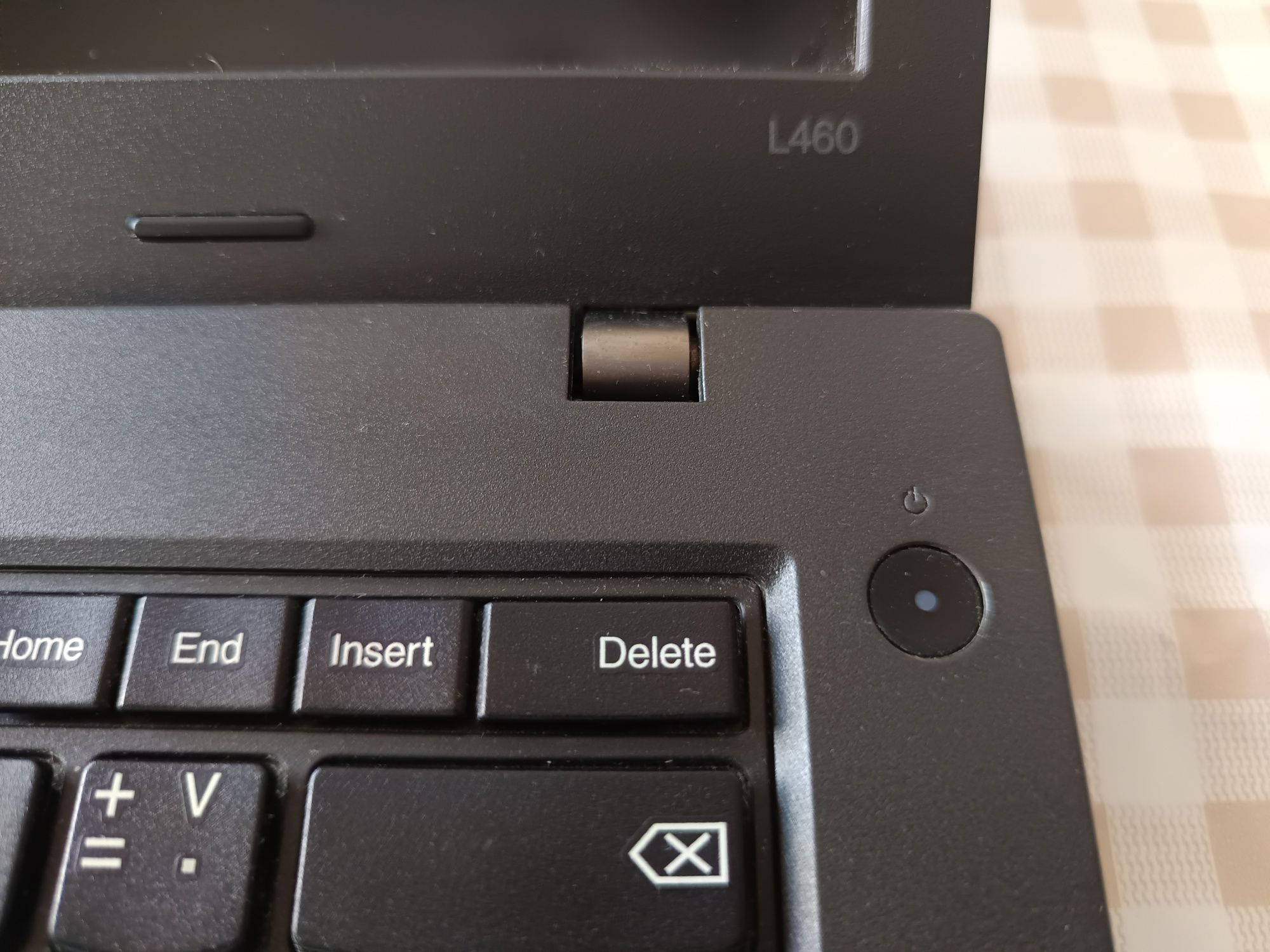 Продавам Lenovo L460