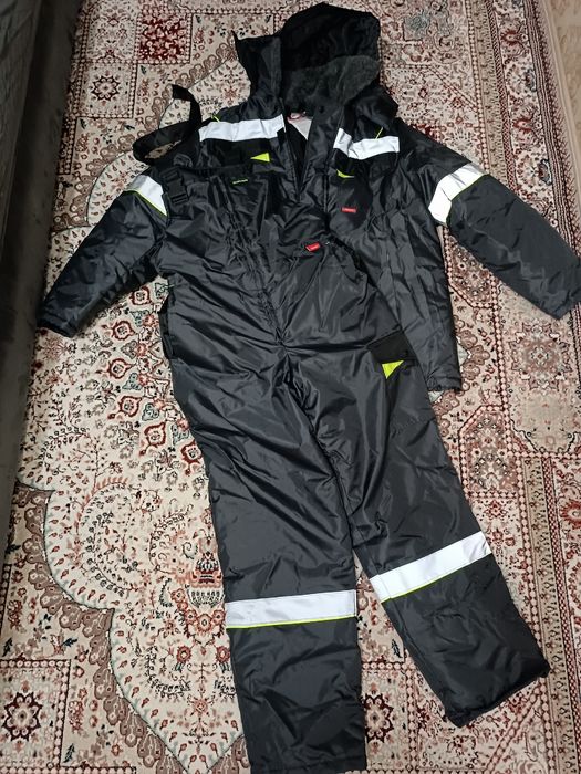 Продам зимнюю спецодежду