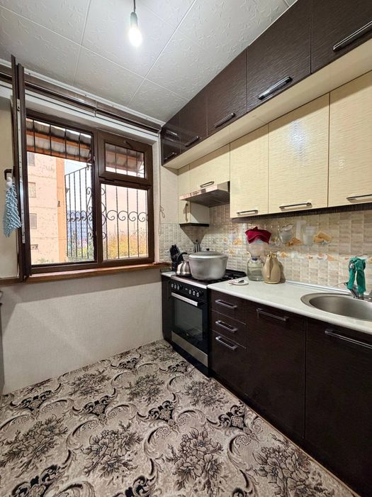 Юнусабад 8 квартал 4/4/9
Ориентир: Юнусабад Галери
(Диер Маркет)
4х ко