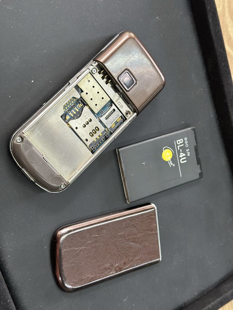 Nokia 8800 Sapphire Arte