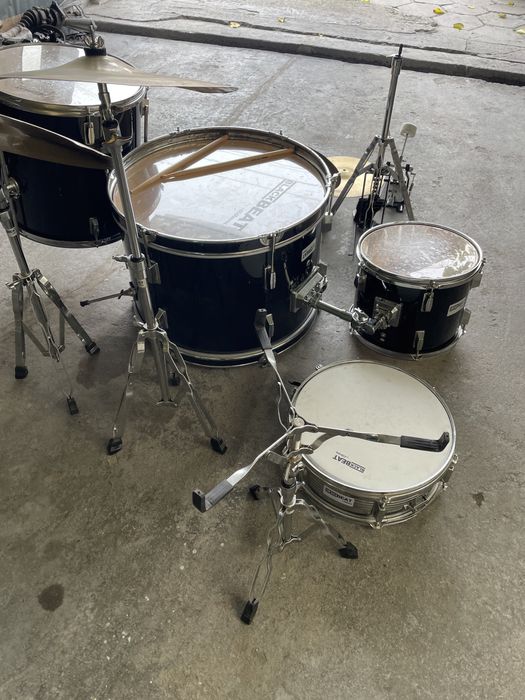 Комплект барабани BLACK BEAT byGiant