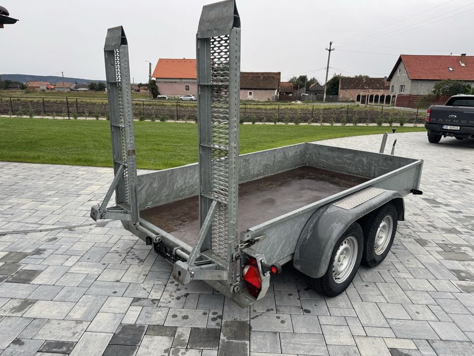 Humbaur remorca transport utilaje