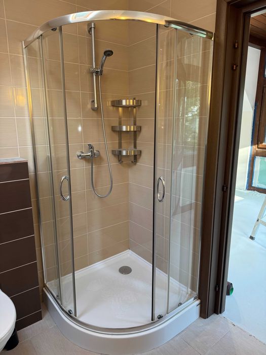 Set complet cabina dus si cadita, utilizat, stare buna si functionala