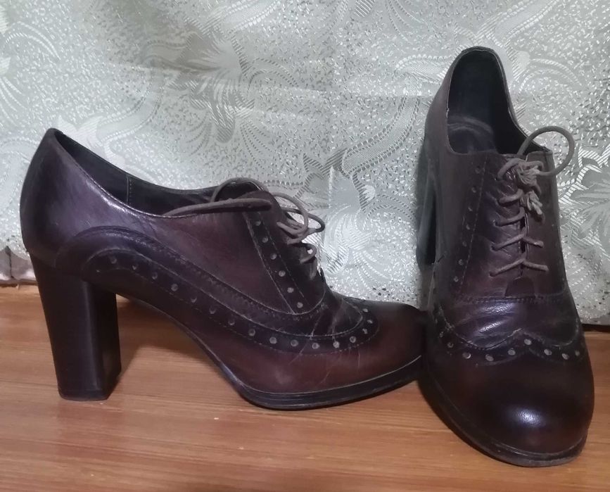 Туфли б/у 38размер  кожаные, коричневые