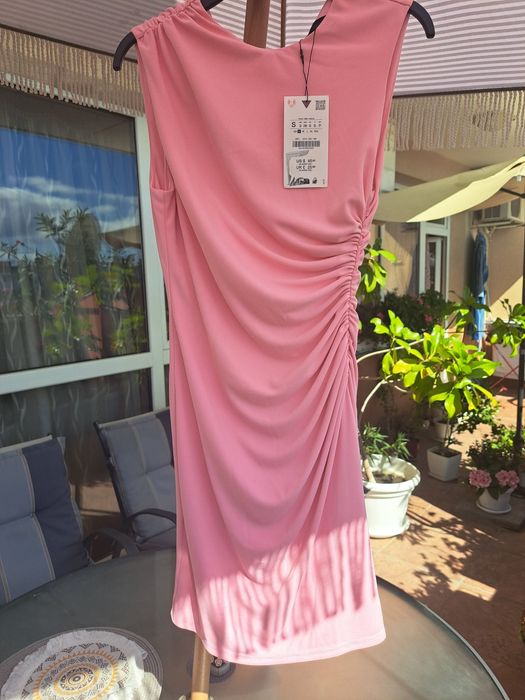 Нежна рокля Zara