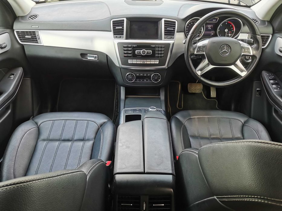 Dezmembrez gl x166 GL 350 D AMG/bara fata GL/far il GL/capota GL/stop