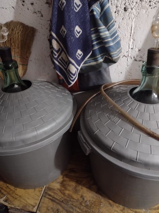 Damigene de vanzare 50L