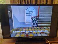 Продаю Samsung LED-телевизор 32" (UE32EH4030W) — в состоянии, отличном