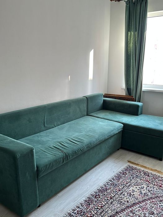 Диван в среднем состоянии