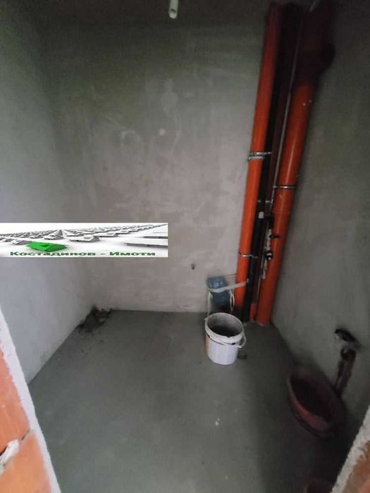 Продава се Двустаен апартамент в Пловдив, Кършияка - 70 кв.м за 1603 €/кв.м - Снимка #2