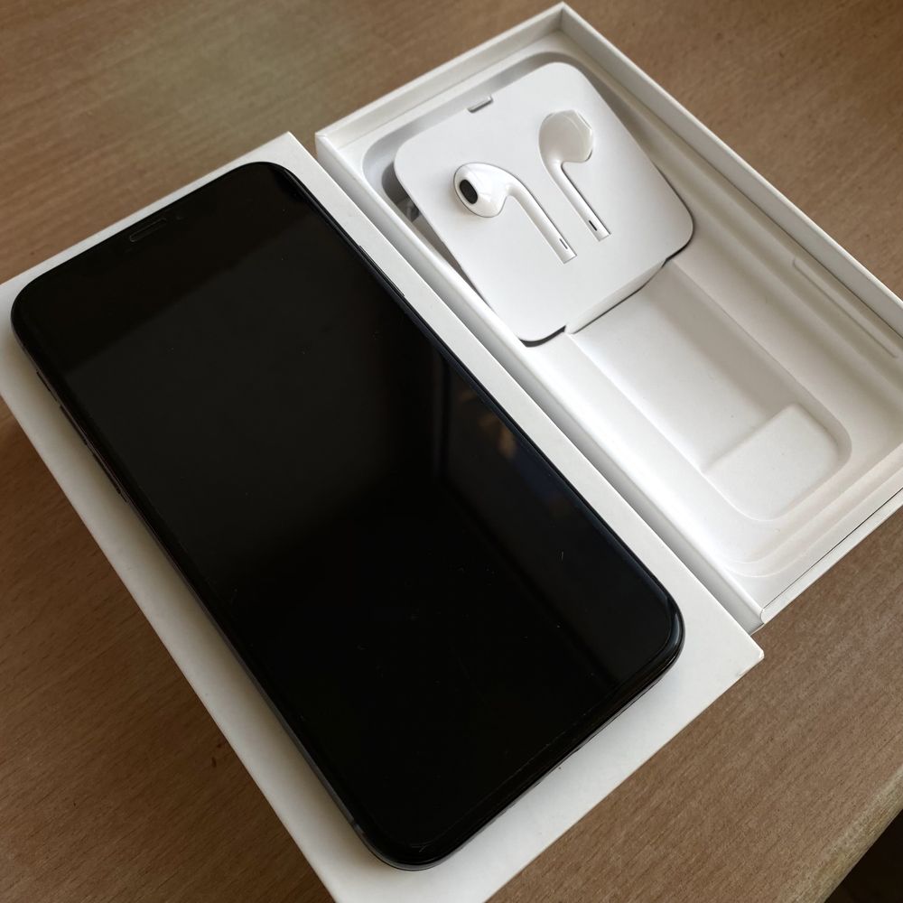 IPhone X 256 GB памет