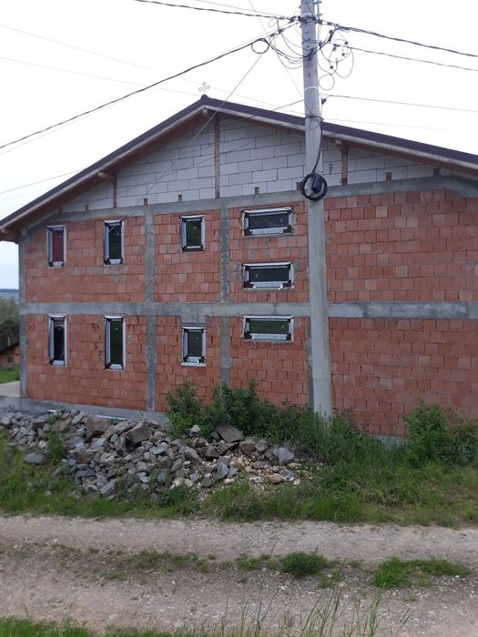 Vând casă în Alba Iulia, pe strada Valea Argintului