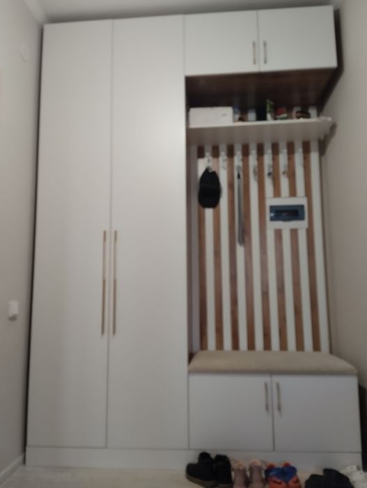 Шкаф для прихожей