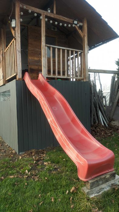 Улей за пързалка