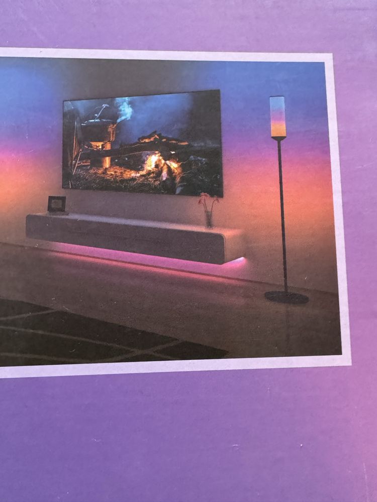 Lampa LED compatibila cu Alexa