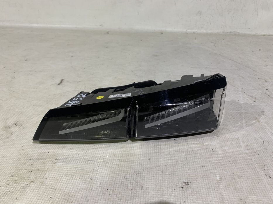 Stop dreapta spate pe hayon, Peugeot 308 GT, 2021, 2022, 2023, 2024, cod origine OE 9835300380.