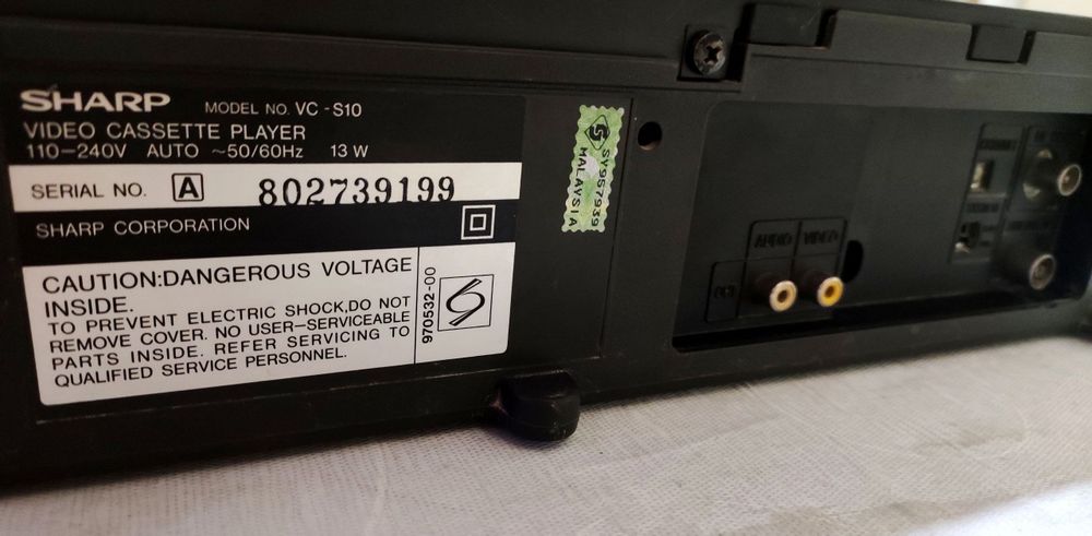 Sharp видеомагнитафон