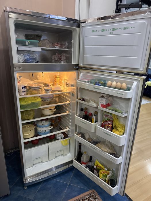 Холодильник Аристон