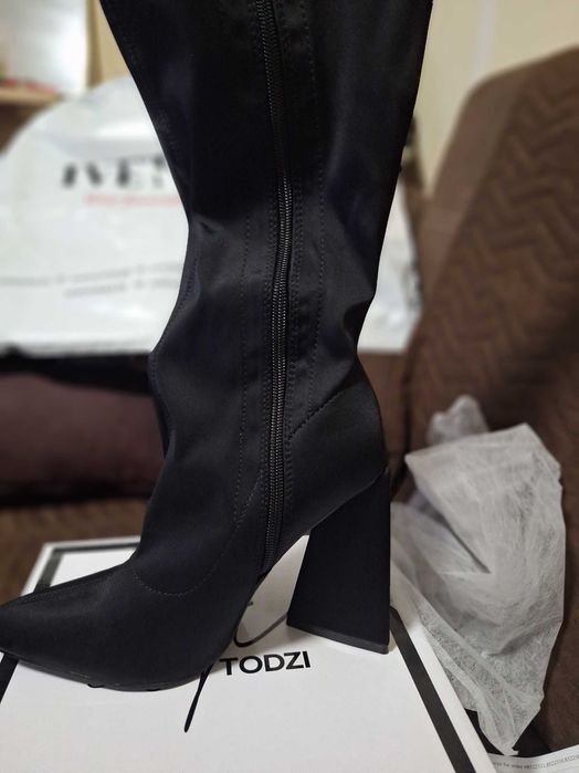 Чисто нови. НЕНОСЕНИ! Ботуши Gromexa 38