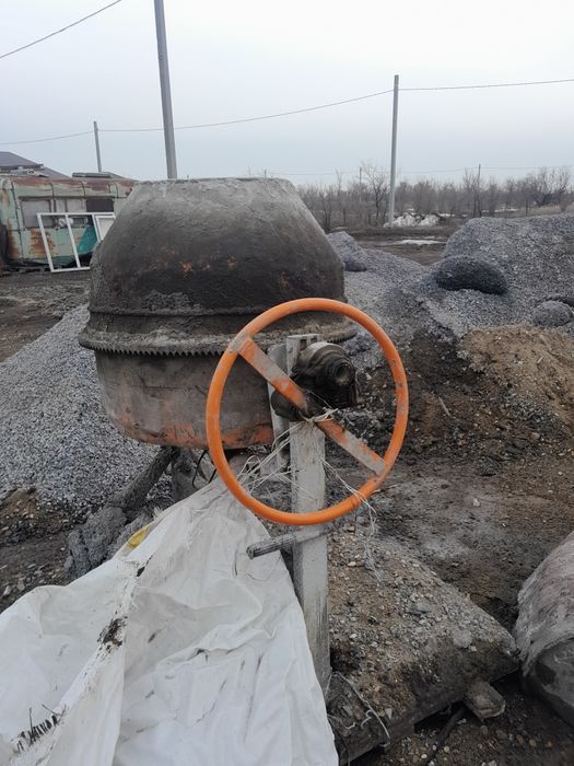 Бетонный мешалка