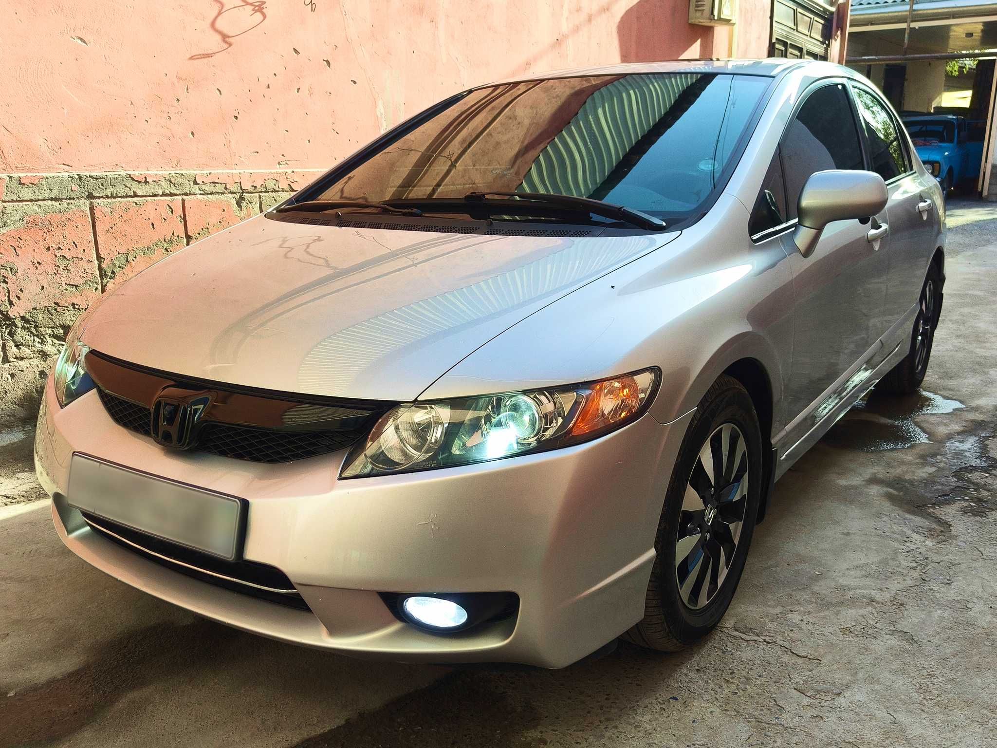 Honda civic EX 1.8/2009/207минг (Amerikanka)