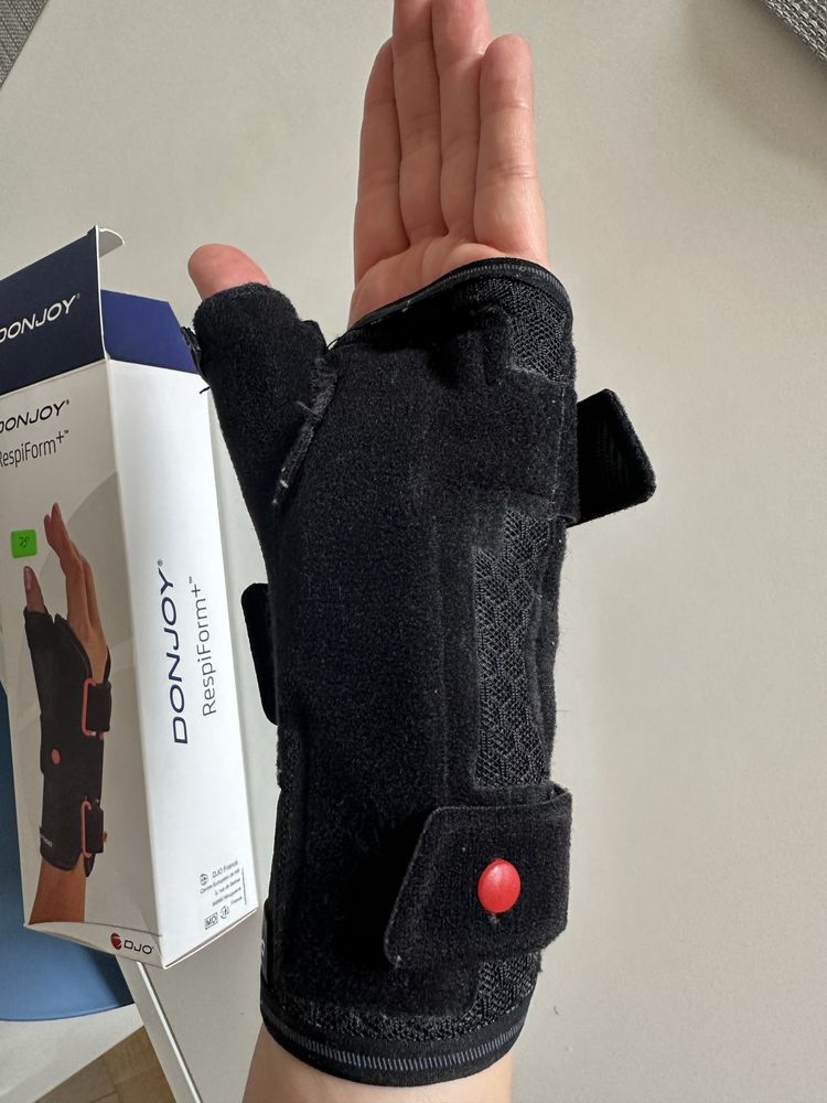 Ортеза за лява ръка DONJOY RespiForm+