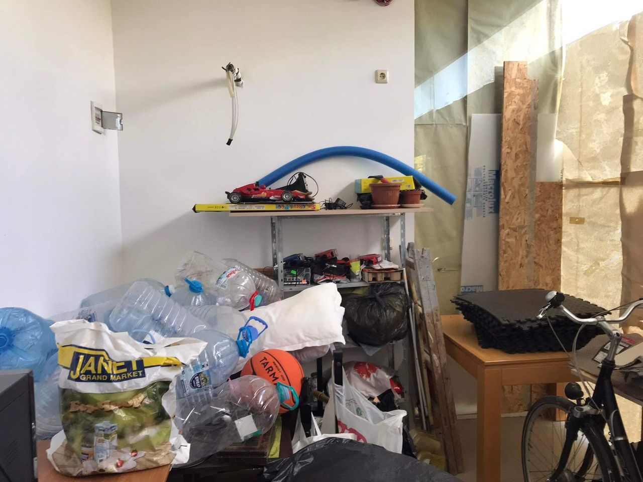 Продава се Склад в к.к. Слънчев бряг - 15 кв.м за 1119 €/кв.м - Снимка #3