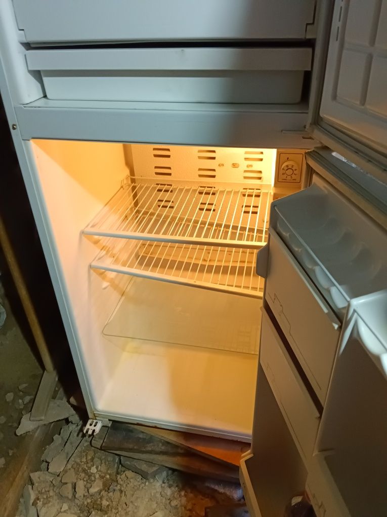 Холодильник Бирюса продаю