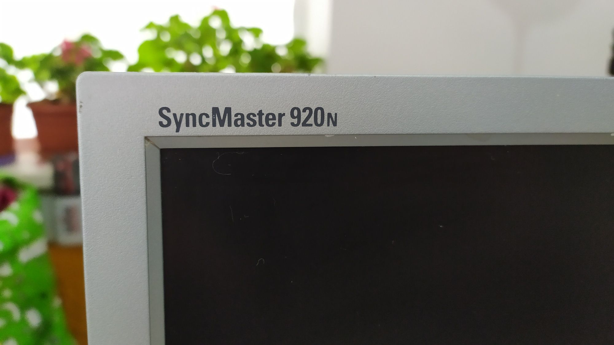 Монитор Samsung SyncMaster 920n