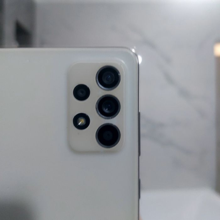 обменяю самсунг а52