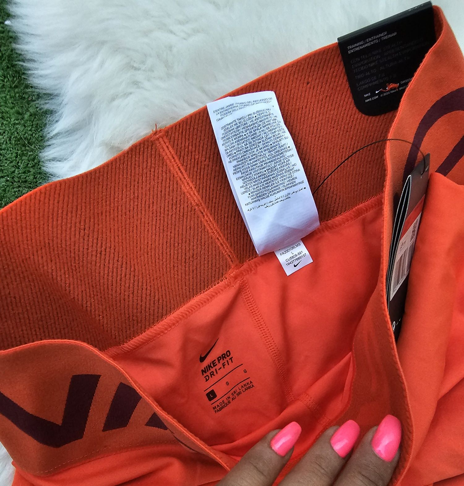 Nike Pro оригинален дамски клин нов уникален цвят Л размер