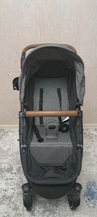 Продам прогулочную коляску 2в1