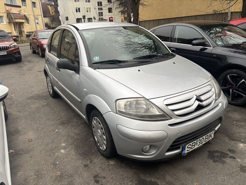 Vand URGENT masina Citroen C3, km putini, reali