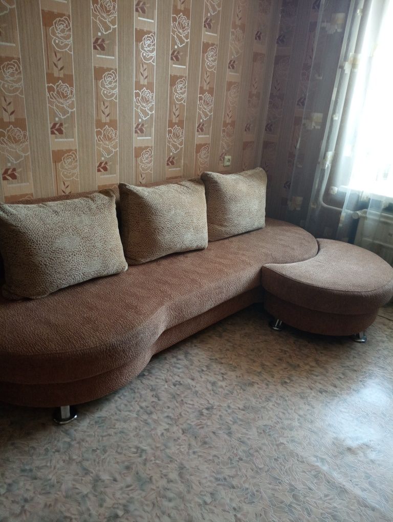 Продам диван раздвижной