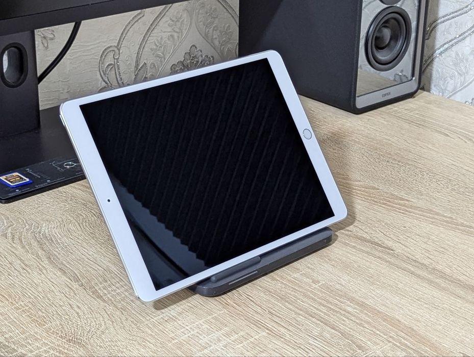 Apple iPad Pro (1st Gen) 10.5” WiFi 256GB