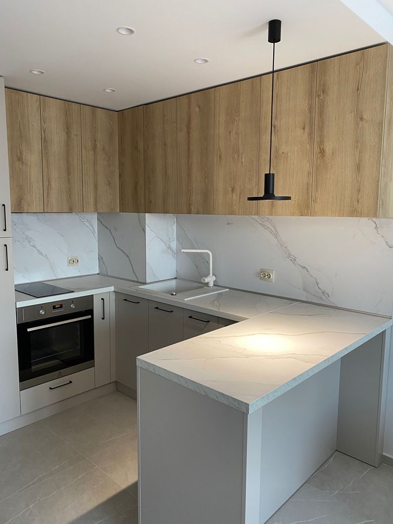 Продава се Двустаен апартамент в Варна, Виница - 60 кв.м за 2084 €/кв.м - Снимка #4