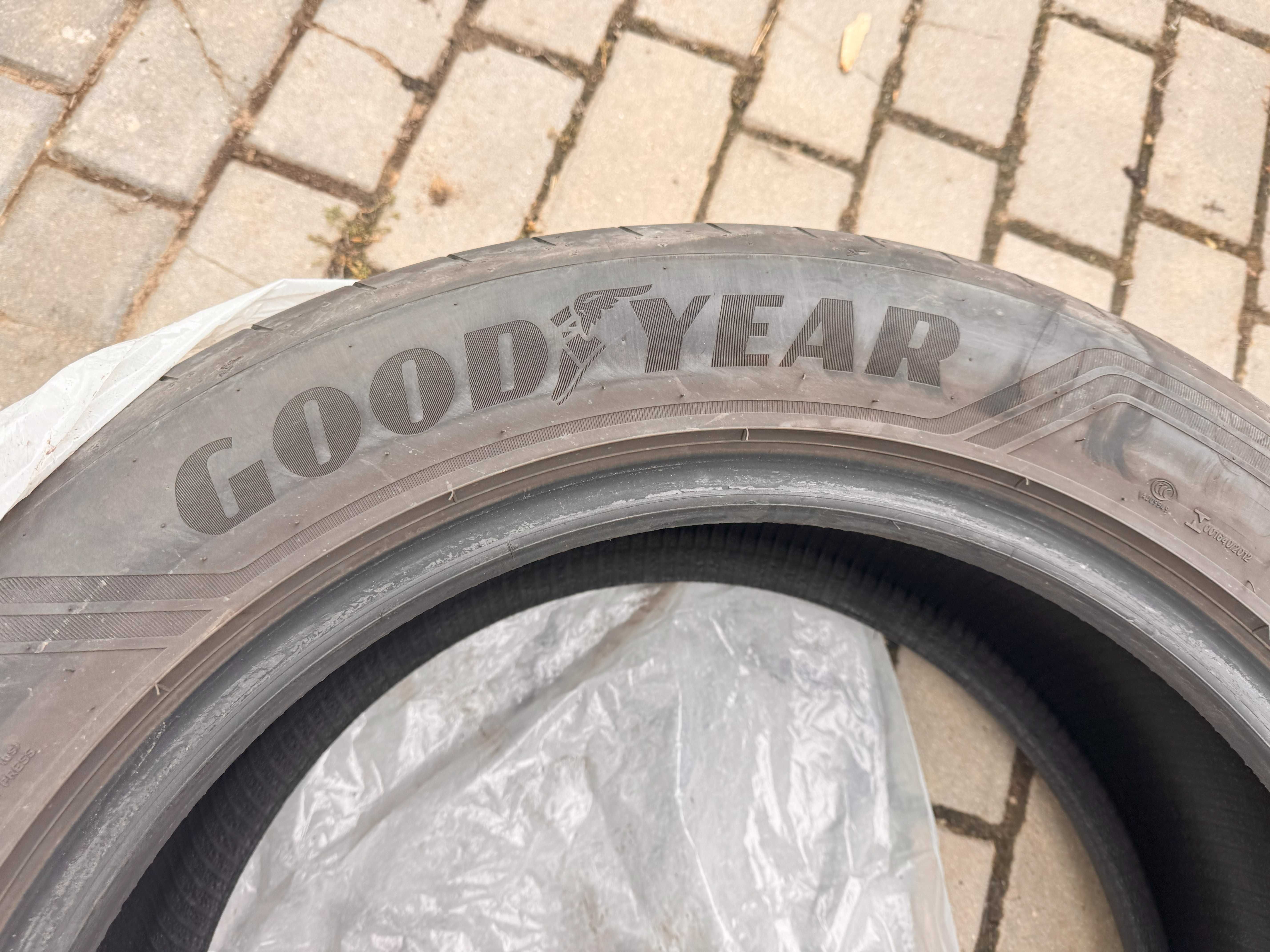 Cauciucuri SUV pentru vara marca  GoodYear SUV 235/55/R19