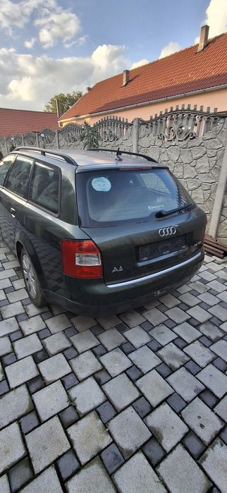 Dezmembrez audi a4 1,9 130cp 2004 awx. Zabrani județul Arad