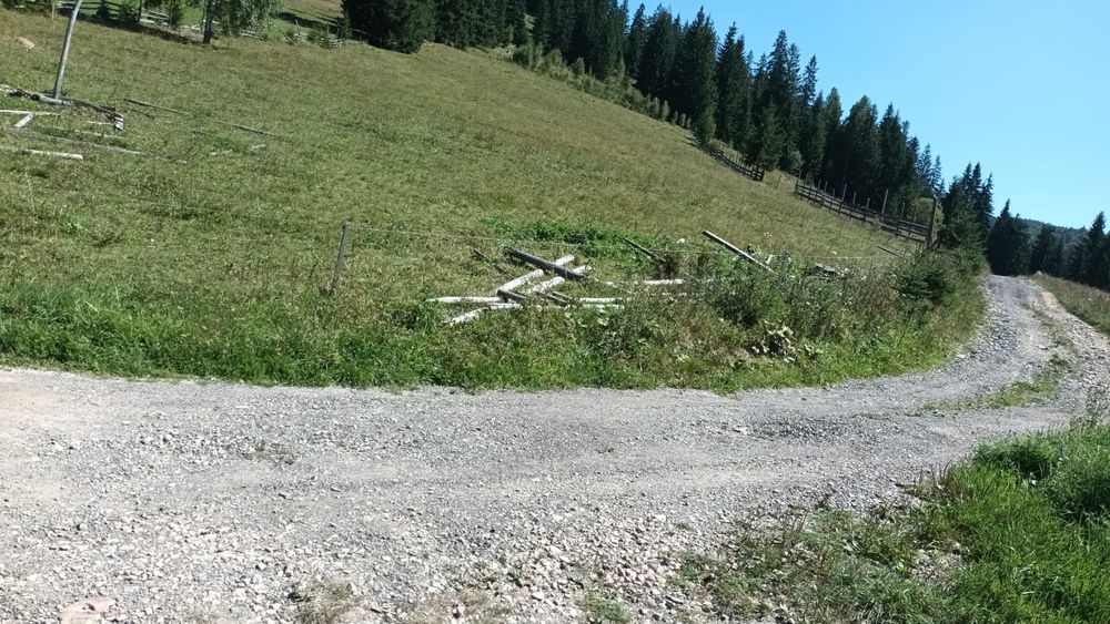 Vanzare  teren intravilan